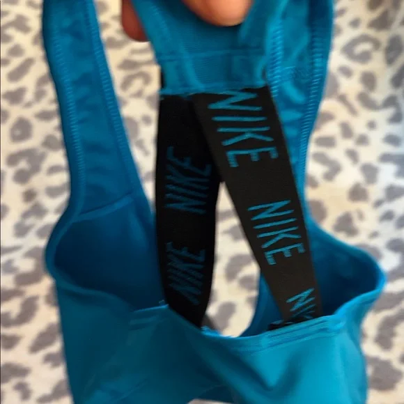 Nike Racerback Blue Sports Bra - Picture 6 of 6